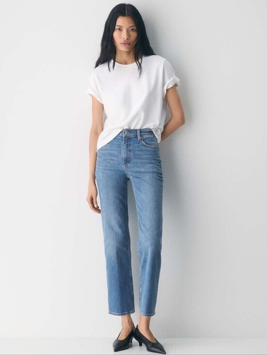 Denim Forum Denim - ARITZIA Denim Forum The Arlo Hi-rise Straight Jean SIZE 28